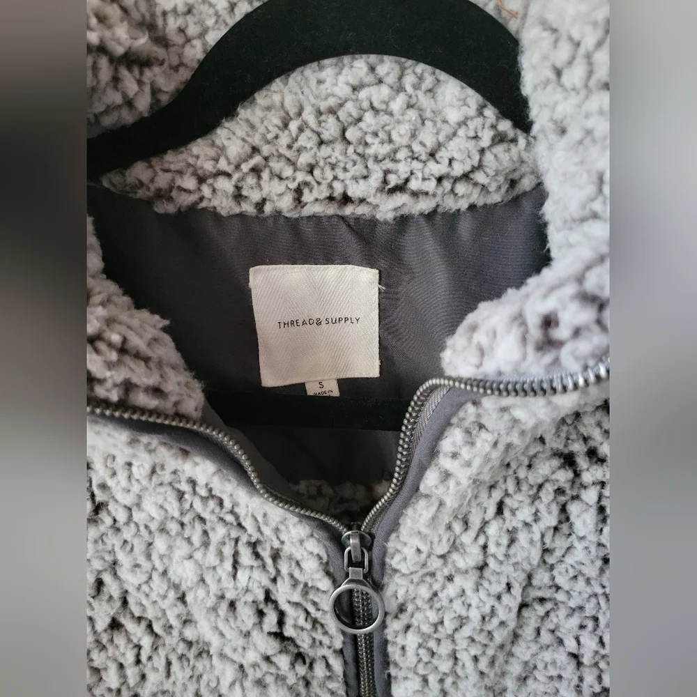 Thread and supply sherpa sweater - Picture 2 of 3